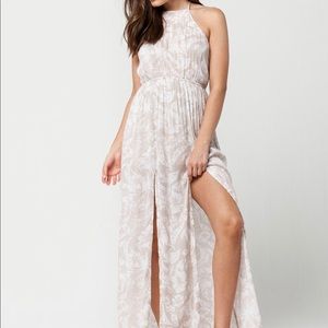 >Cute tropical/islander print dress